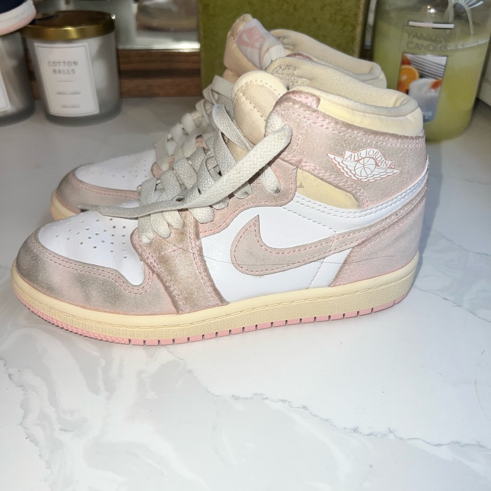 Kid's Air Jordan 1 Retro
High OG Washed size 13C
